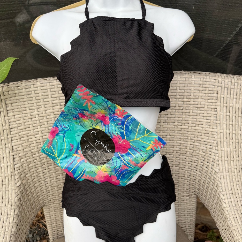 Cupshe Pyramid Block Bikini